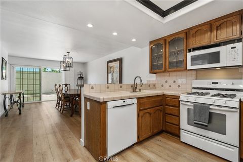 Tiny photo for 25215 Arion Way, Mission Viejo, CA 92691 (MLS # OC26048538)