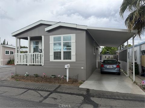 Photo of 21001 Plummer St #37, Chatsworth, CA 91311 (MLS # SR26081741)