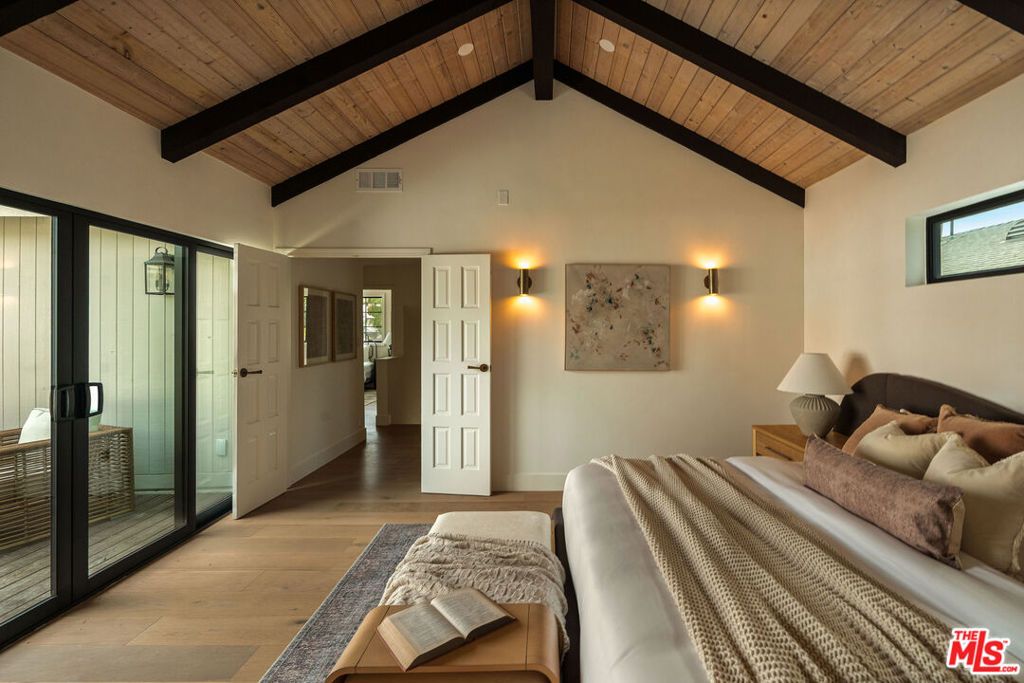 Photo of 851 Dickson Street, Marina Del Rey, CA 90292 (MLS # 26633823)