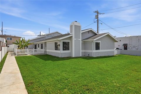24420 Alliene Lomita CA 90717