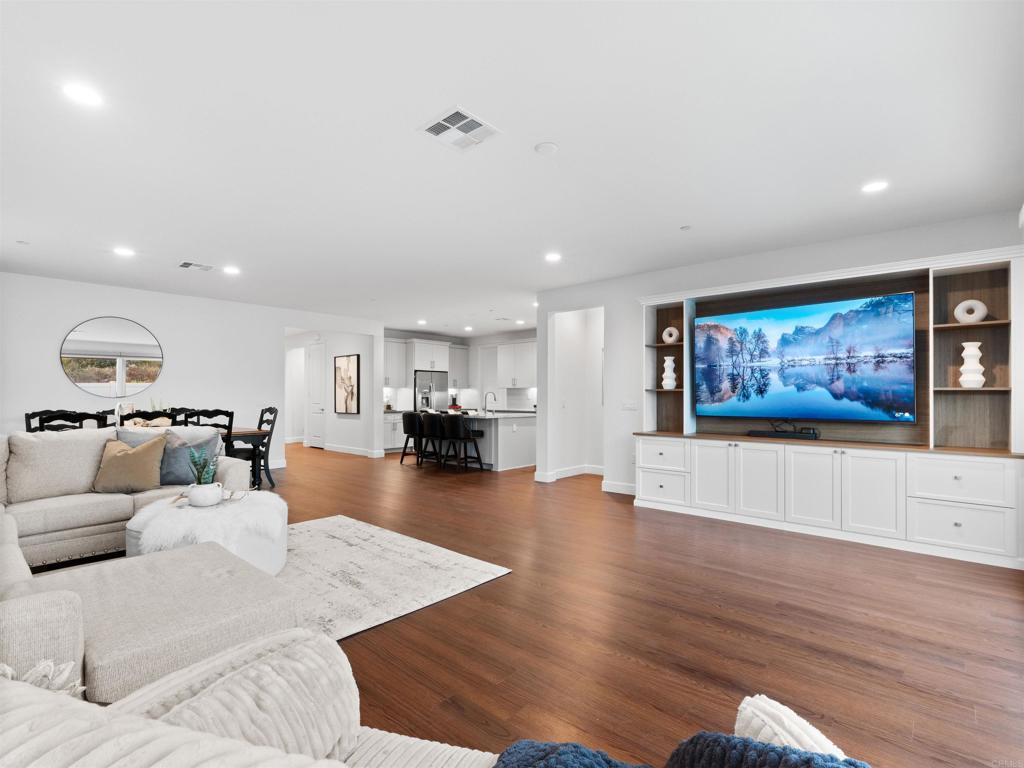 909 Woodhaven Road