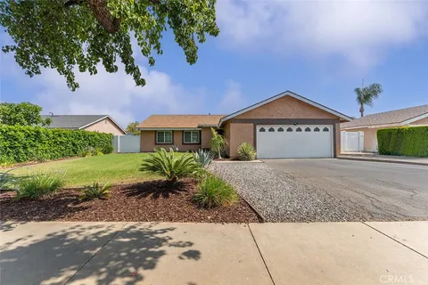 9595 Altadena Drive, Riverside, CA 92503 - MLS#: CV25129633