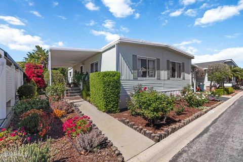 Photo of 195 Tierra Rejada Road #204, Simi Valley, CA 93065 (MLS # 226001259)