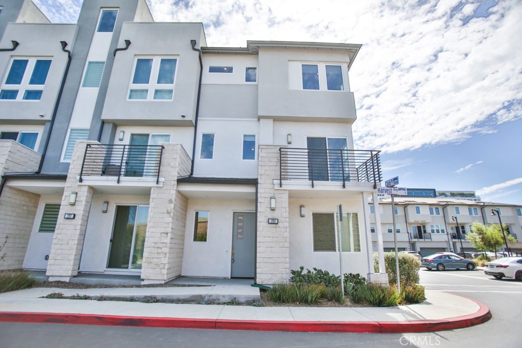 1703 W Cara Drive