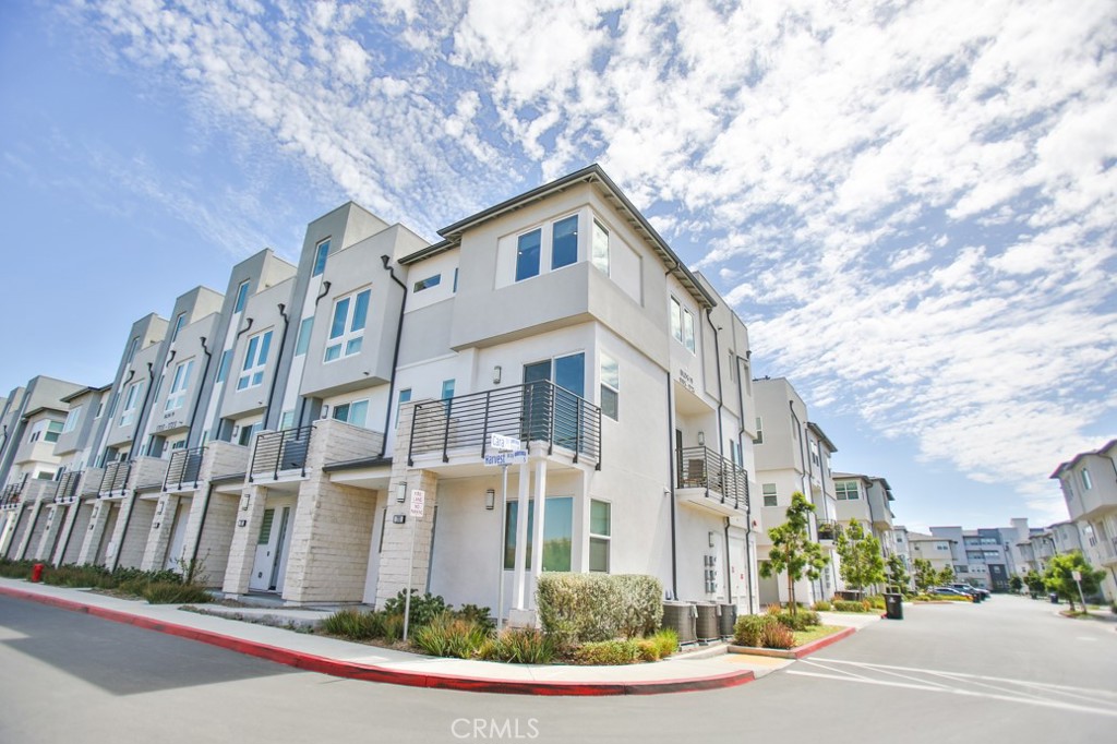 1703 W Cara Drive
