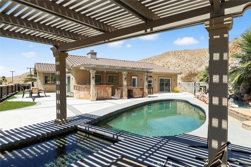 Dessert Hot Springs - Residential