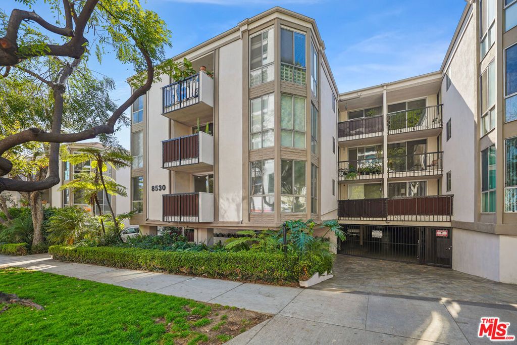 Photo of 8530 Holloway Drive #215, West Hollywood, CA 90069 (MLS # 25585627)