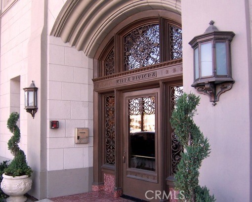 Villa Riviera (VLR) - Residential Lease