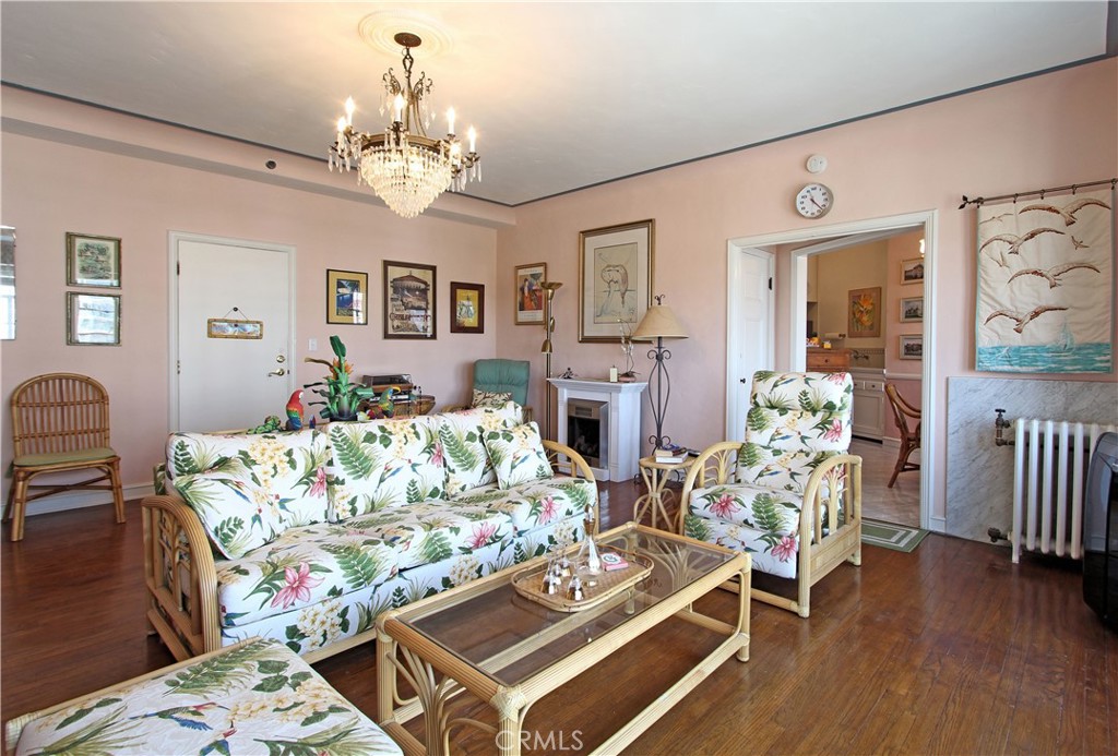 Villa Riviera (VLR) - Residential Lease