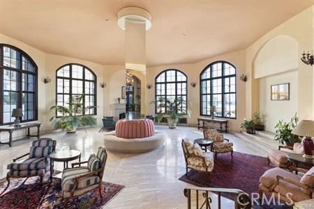 Villa Riviera (VLR) - Residential Lease