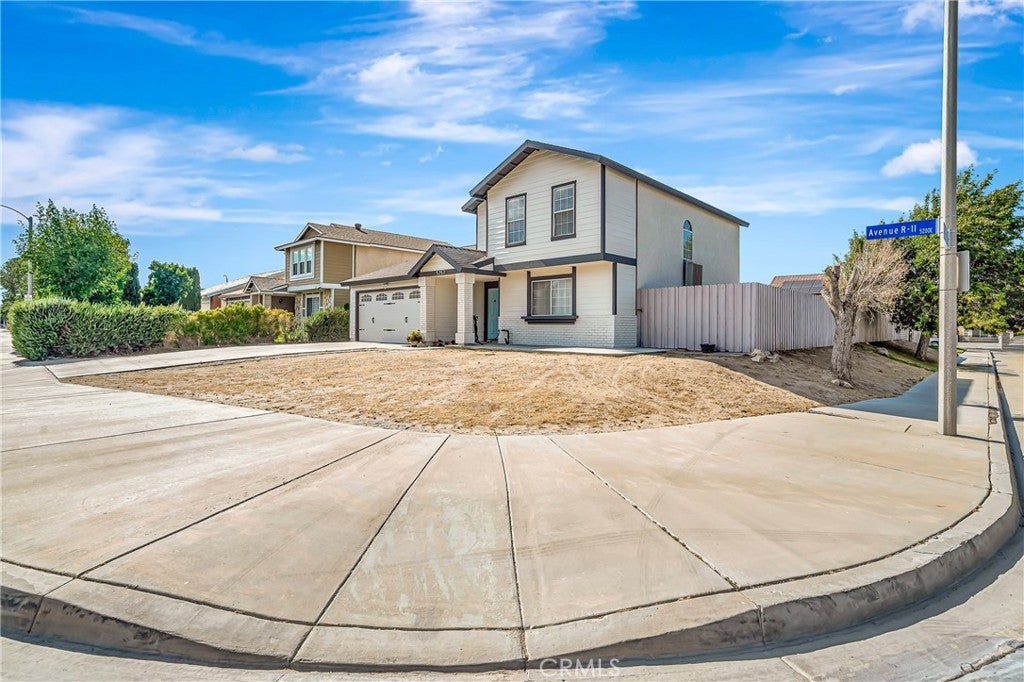 5257 E Avenue R11