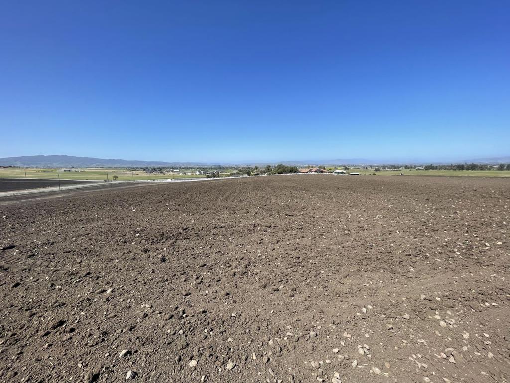 1810 Santa Ana Valley Road