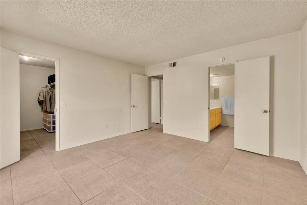 Sunrise Palms - Residential