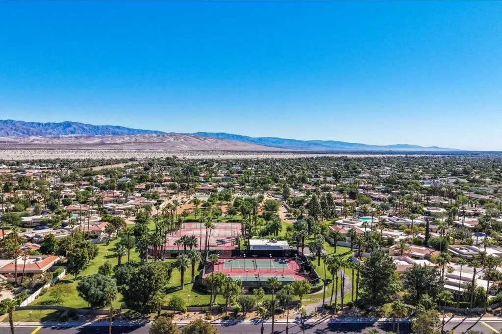 Palm Springs, California 92262, United States, 2 Bedrooms Bedrooms, ,2 BathroomsBathrooms,Residential,Active,256340