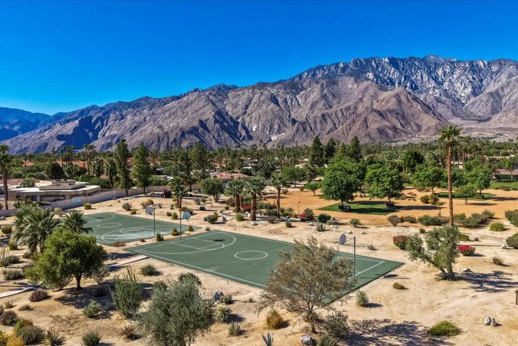 Palm Springs, California 92262, United States, 2 Bedrooms Bedrooms, ,2 BathroomsBathrooms,Residential,Active,256340