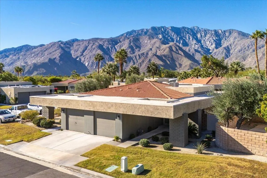 Palm Springs, California 92262, United States, 2 Bedrooms Bedrooms, ,2 BathroomsBathrooms,Residential,Active,256340