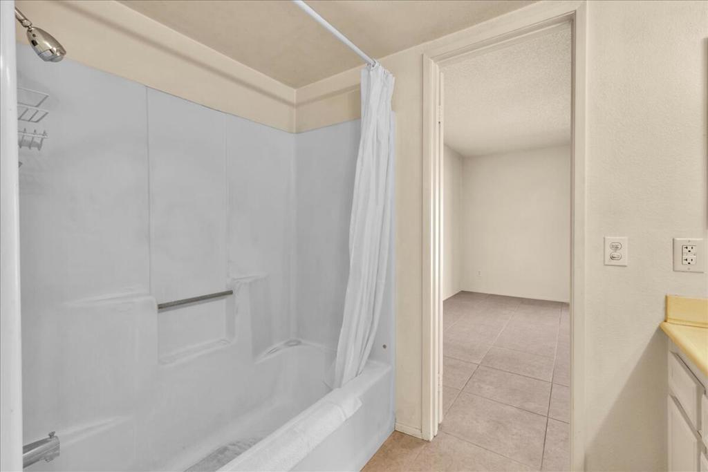 Sunrise Palms - Residential