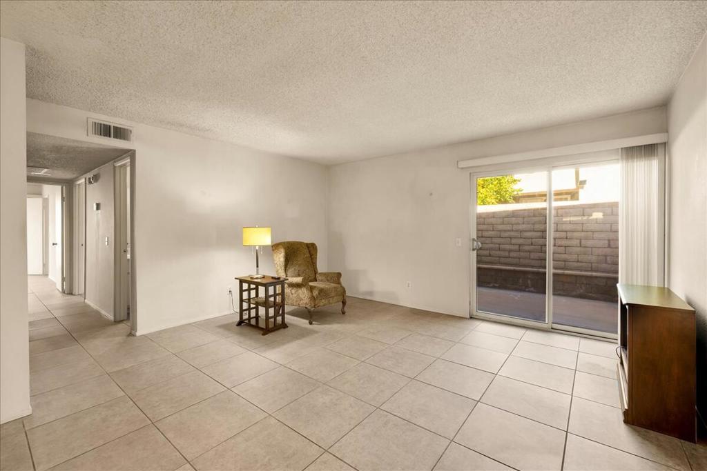 Sunrise Palms - Residential