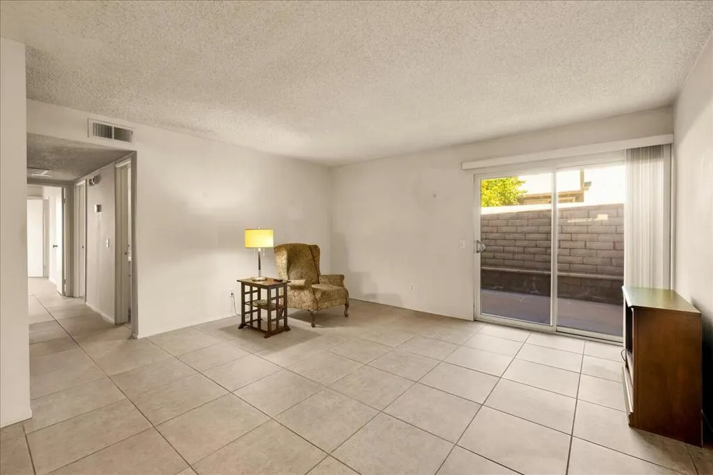 Palm Springs, California 92262, United States, 2 Bedrooms Bedrooms, ,2 BathroomsBathrooms,Residential,Active,256340