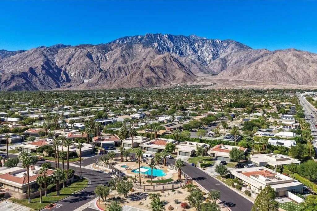 Palm Springs, California 92262, United States, 2 Bedrooms Bedrooms, ,2 BathroomsBathrooms,Residential,Active,256340