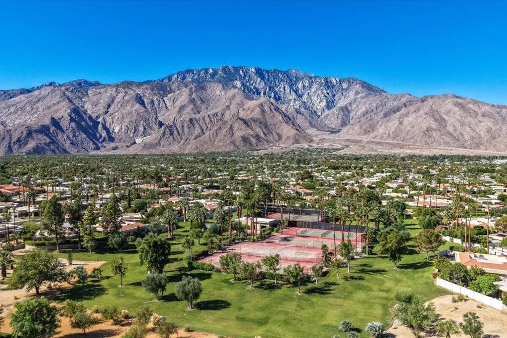 Palm Springs, California 92262, United States, 2 Bedrooms Bedrooms, ,2 BathroomsBathrooms,Residential,Active,256340