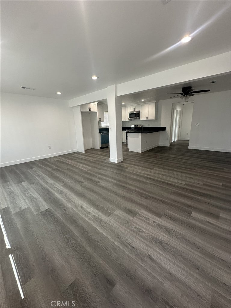 426 W Avenida Cerca