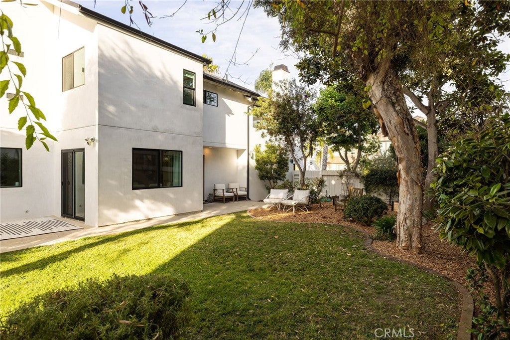 207 21st, Huntington Beach CA 92648 - Photo 9