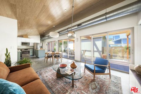 Photo of 4989 Vincent Avenue, Los Angeles, CA 90041 (MLS # 25552781)