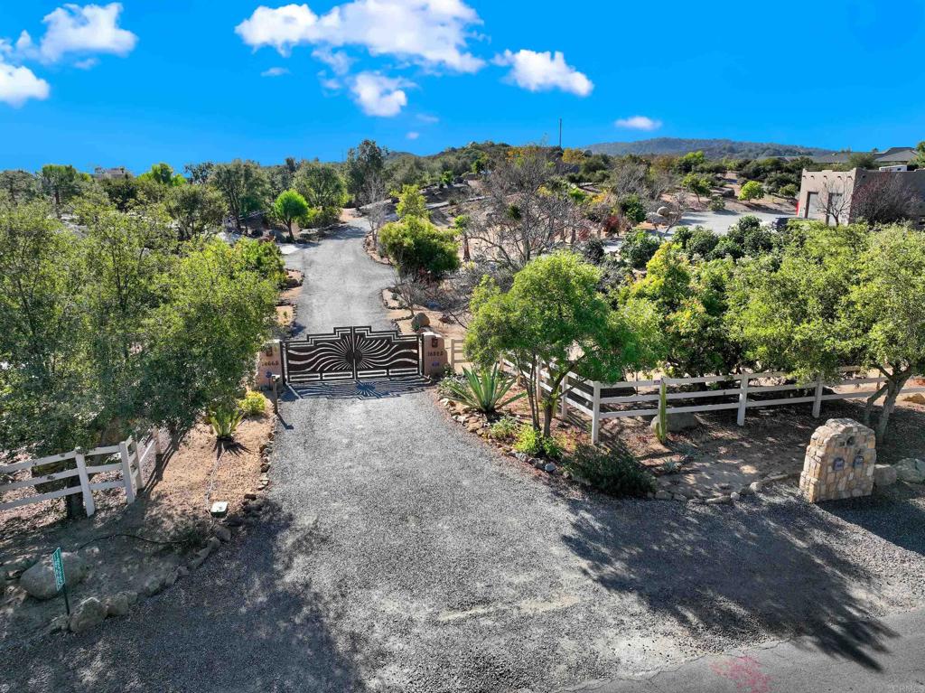 18525 Tenaja Road