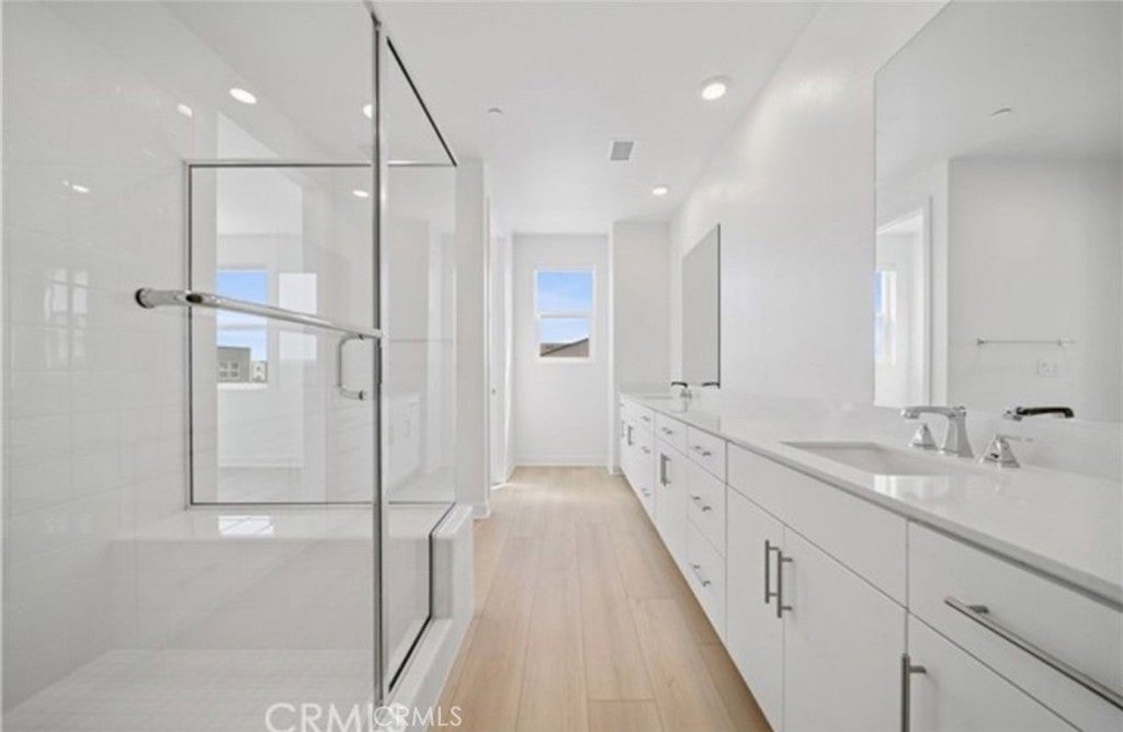 187 yugen, Irvine CA 92618 - Photo 17