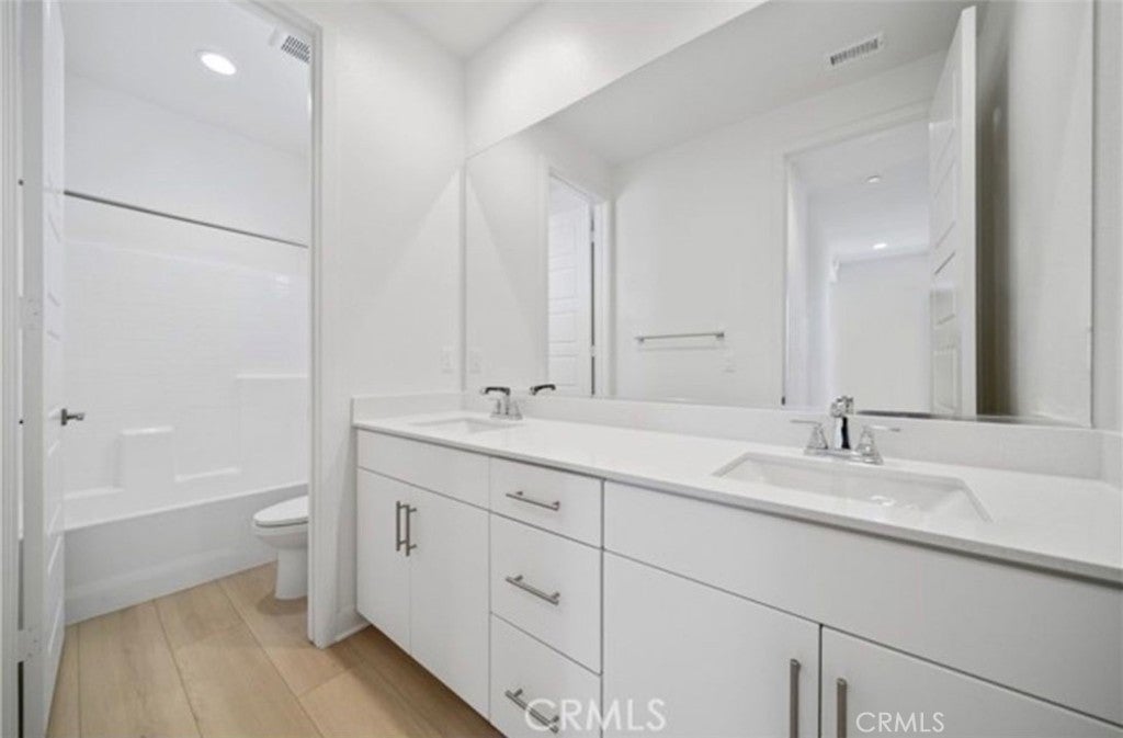 187 yugen, Irvine CA 92618 - Photo 19
