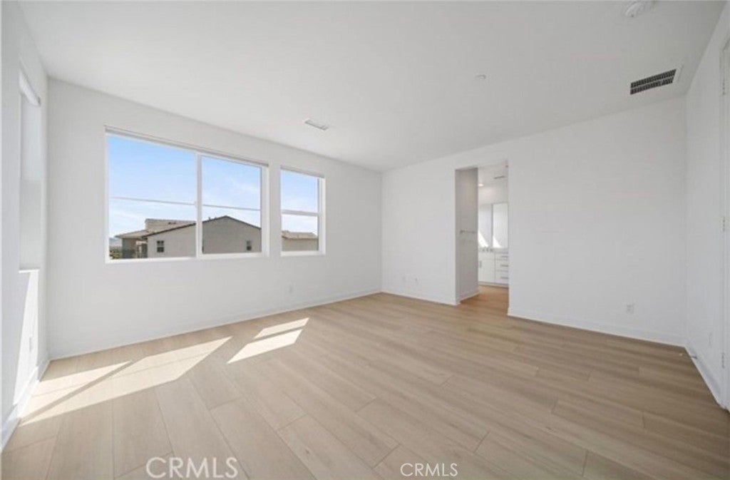 187 yugen, Irvine CA 92618 - Photo 15