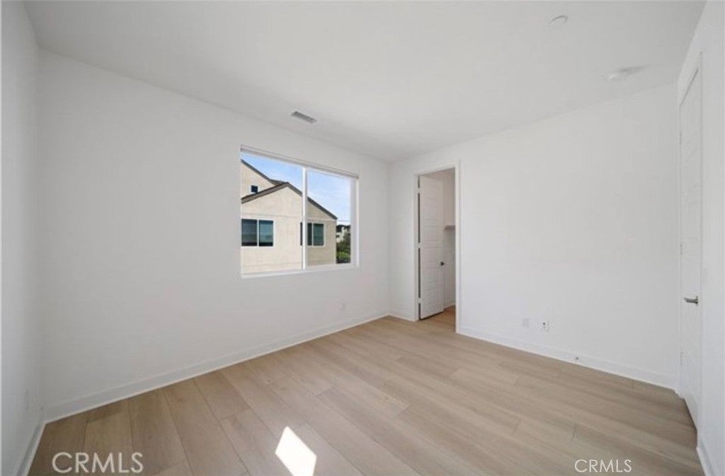 187 yugen, Irvine CA 92618 - Photo 27