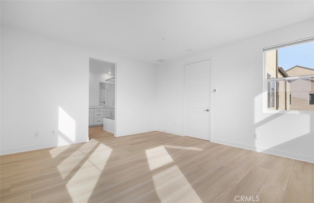 187 yugen, Irvine CA 92618 - Photo 11