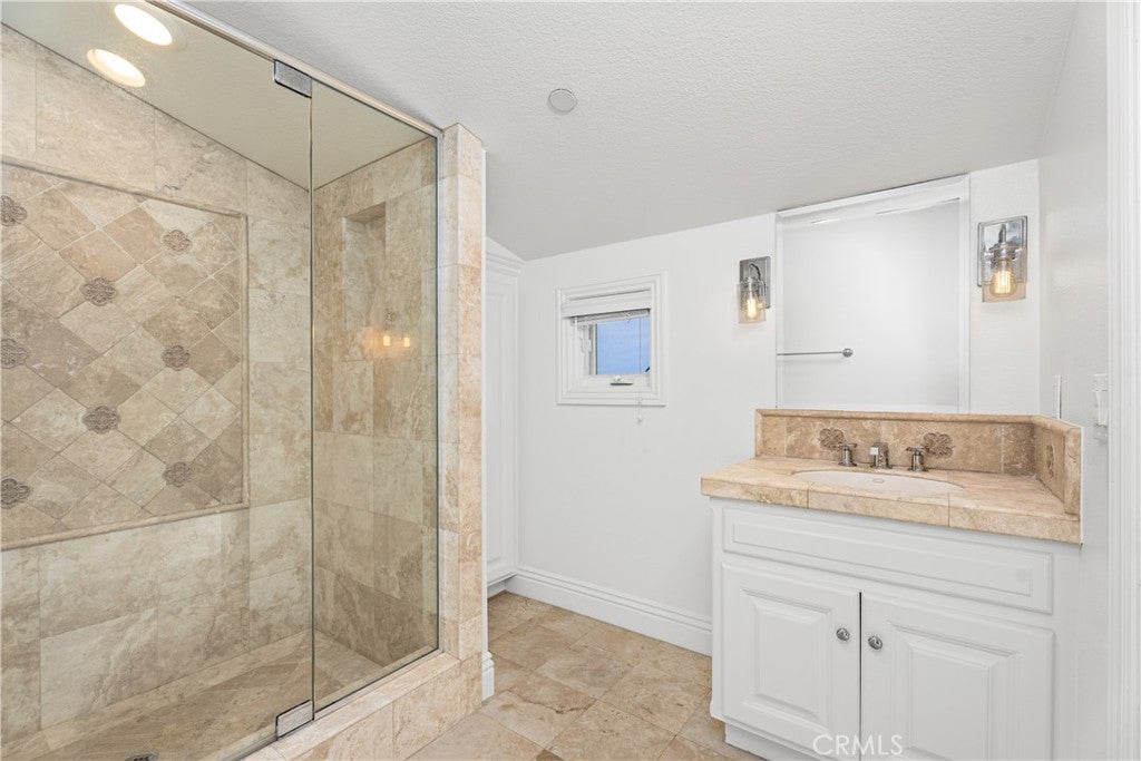 707 Larkspur Avenue, Corona Del Mar CA 92625 - Photo 36