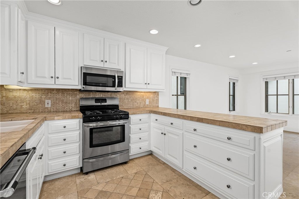 707 Larkspur Avenue, Corona Del Mar CA 92625 - Photo 30