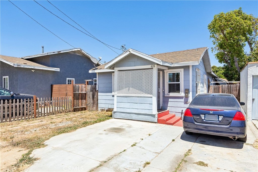 626 S Inglewood Avenue, Inglewood CA 90301