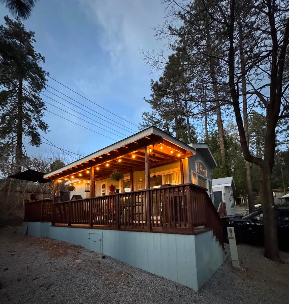 25955 California 243 04