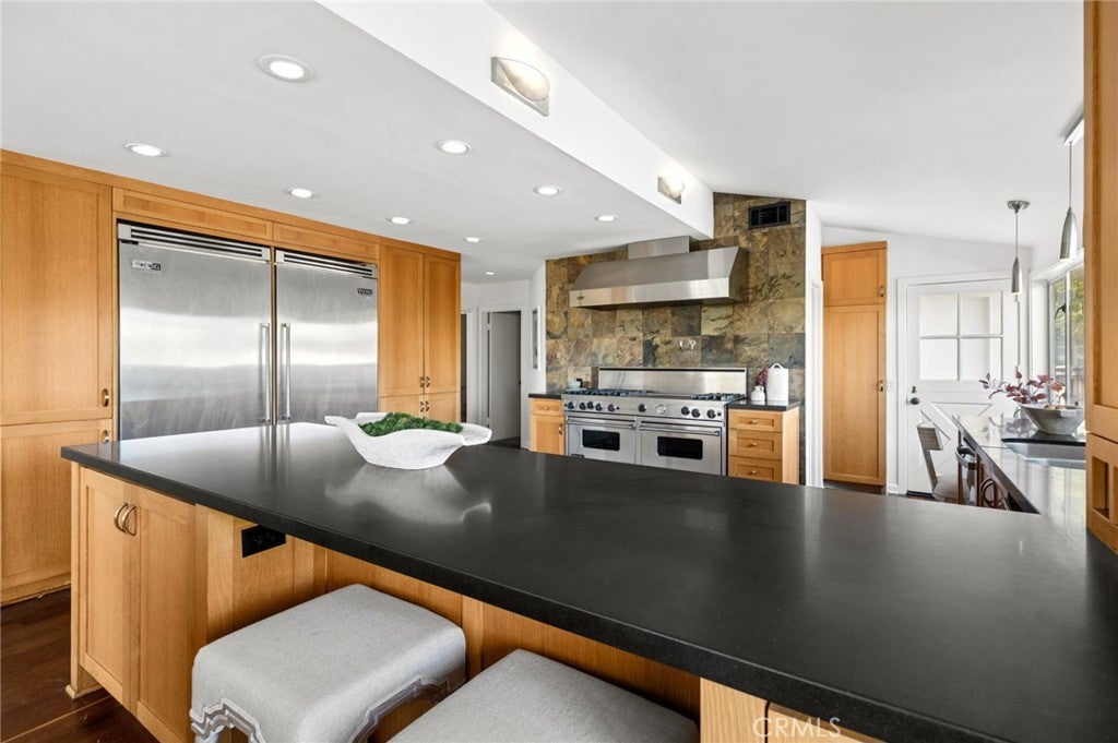 608 Saint James Place, Newport Beach CA 92663 - Photo 9