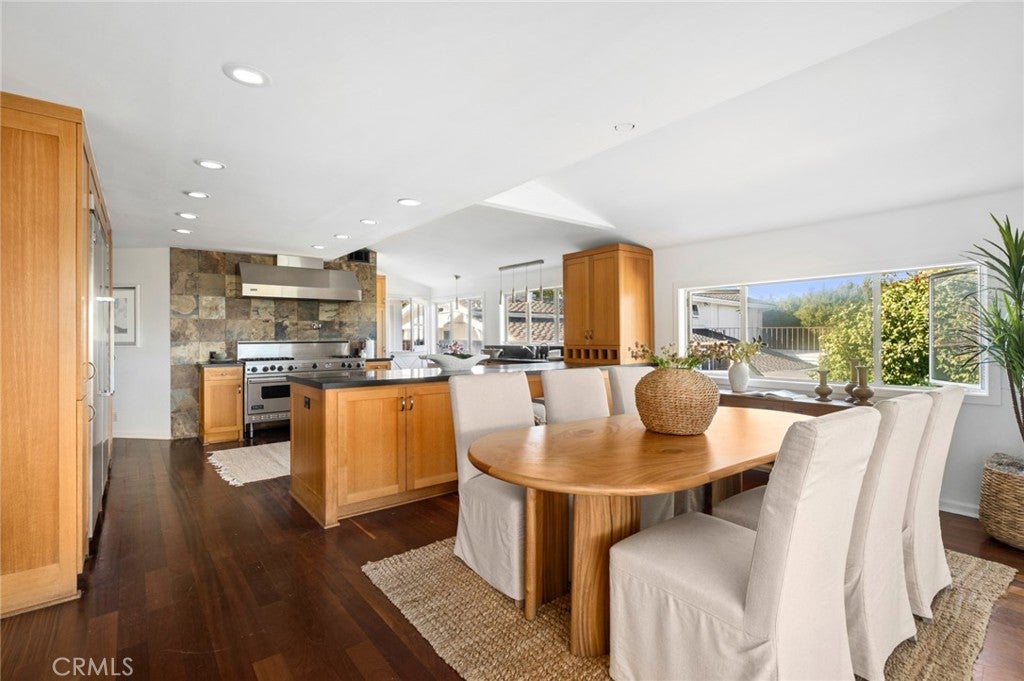 608 Saint James Place, Newport Beach CA 92663 - Photo 12