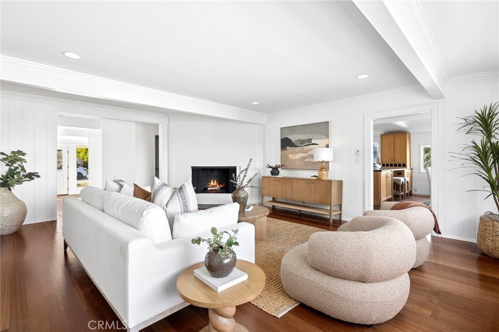 608 Saint James Place, Newport Beach CA 92663 - Photo 8