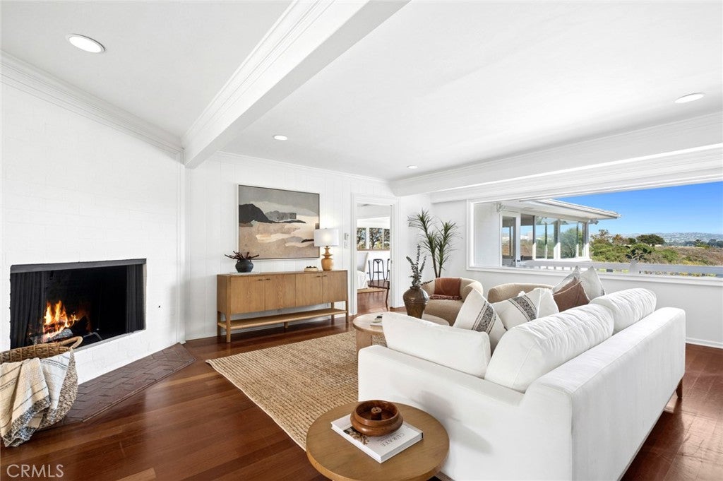 608 Saint James Place, Newport Beach CA 92663 - Photo 7