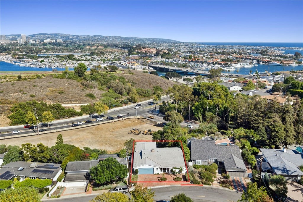 Photo of 608 Saint James Place, Newport Beach, CA 92663 (MLS # NP26169710)