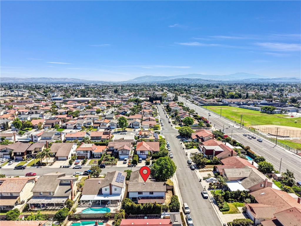 1021 N Windsor Street