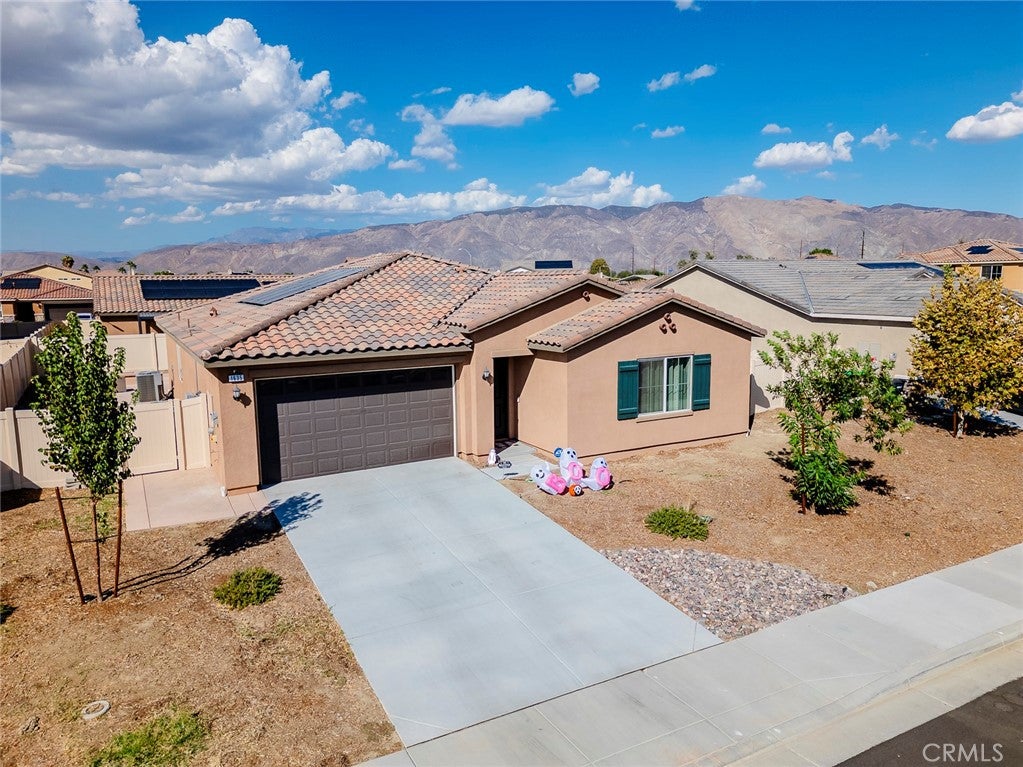 1635 Southfork Way