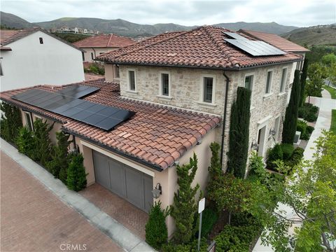 107 Donati Irvine CA 92602