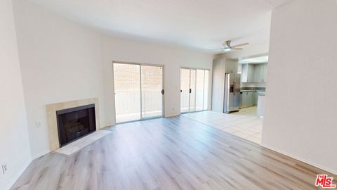 Photo of 5135 Zelzah Avenue #203, Encino, CA 91316 (MLS # 25510645)