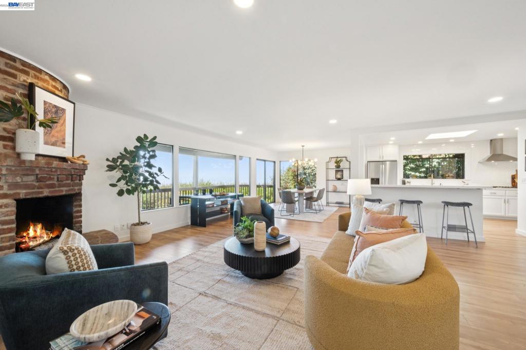 6957 ARMOUR DRIVE Dr, Oakland CA 94611