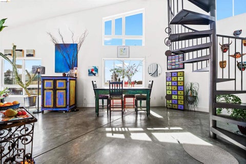 Photo of 675 8th St ST #16, Oakland, CA 94607 (MLS # 41148818)