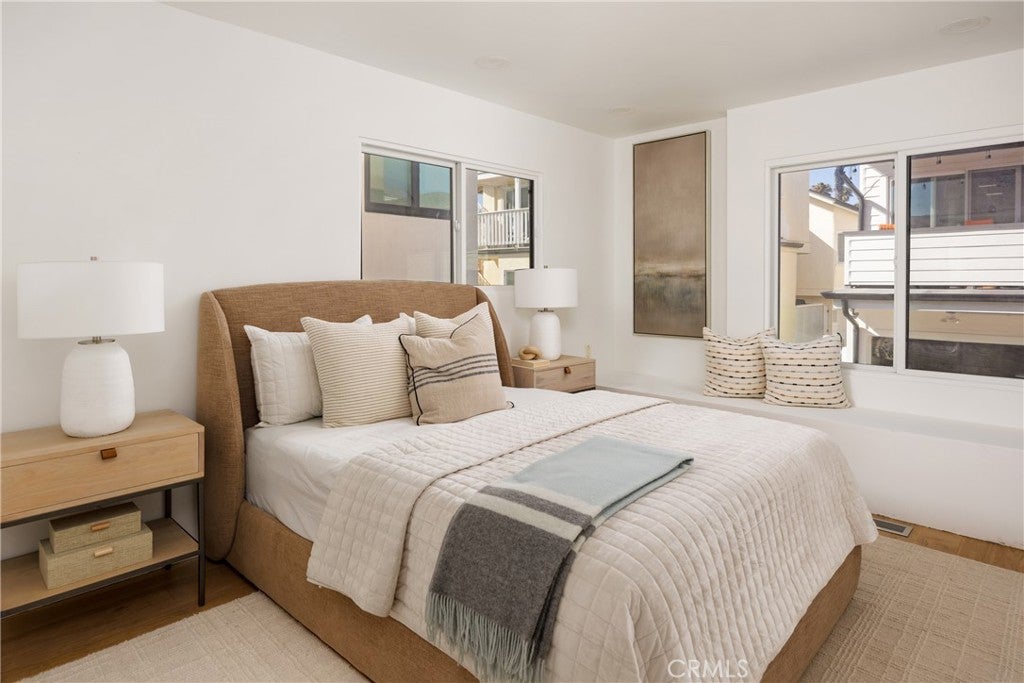 7204 W Oceanfront, Newport Beach CA 92663 - Photo 12